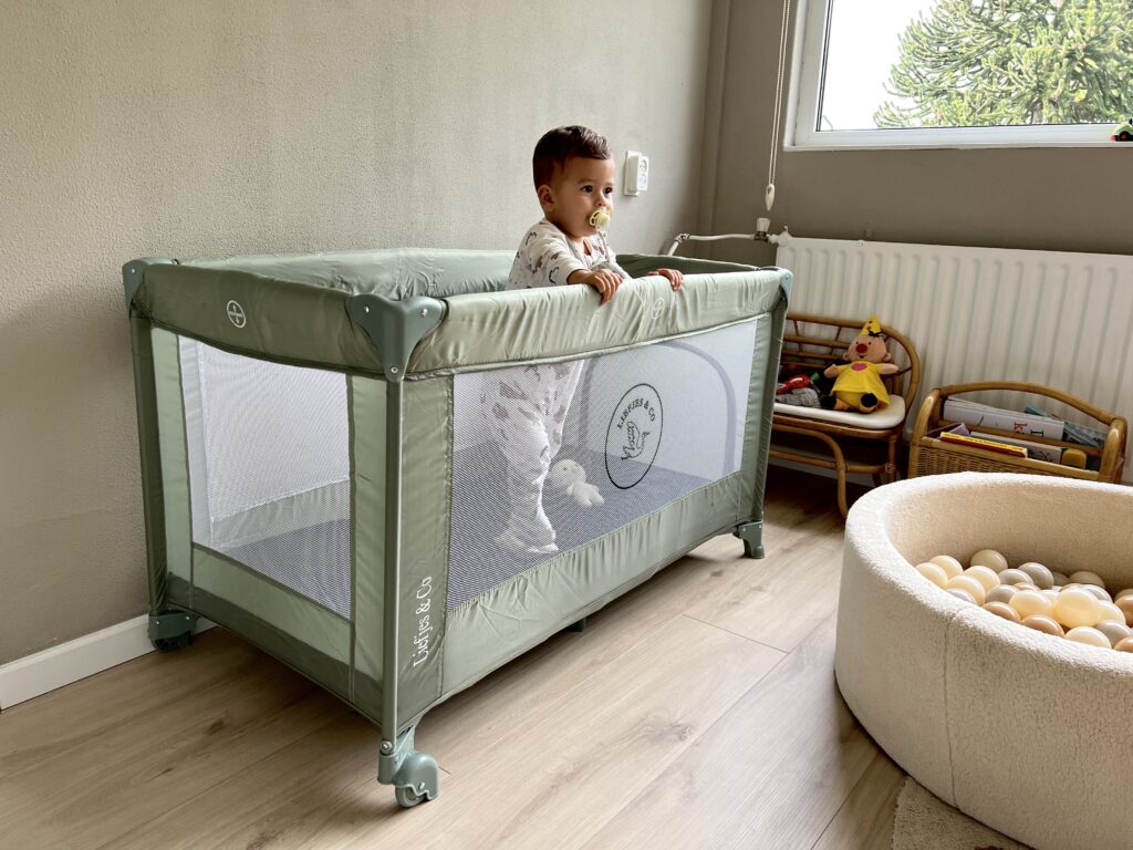 campingbedje met matras